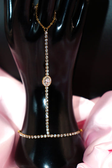 Liaison de Luxe hand chain