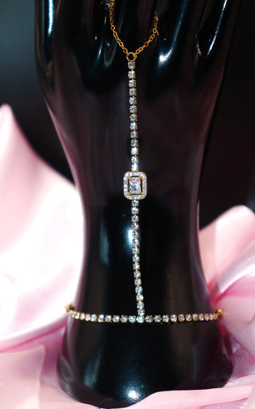 Chic hand chain