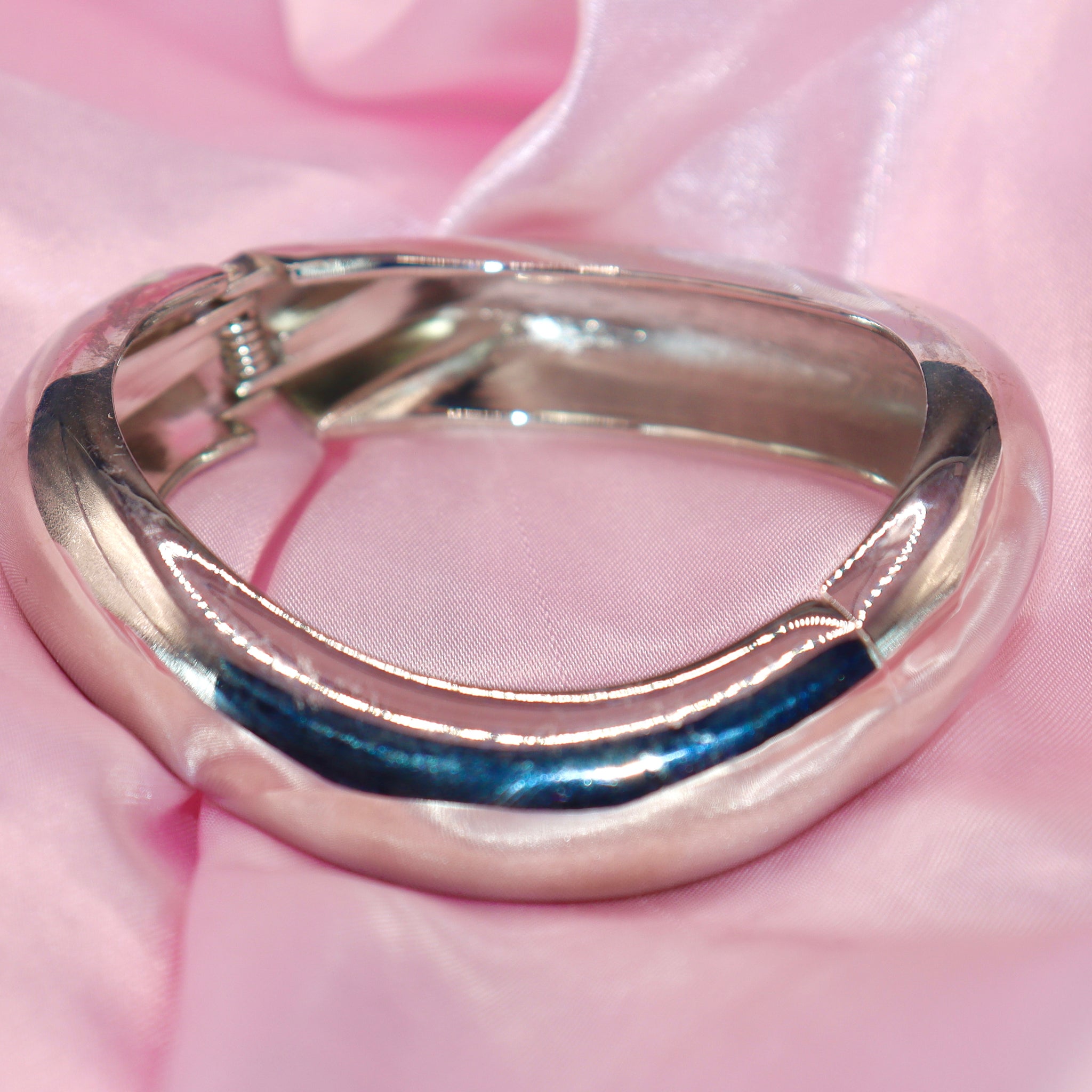 Silver bangle