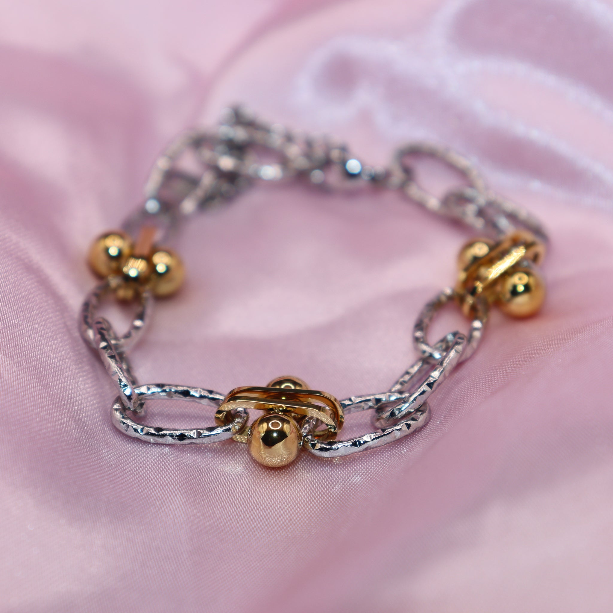 Chained bracelet